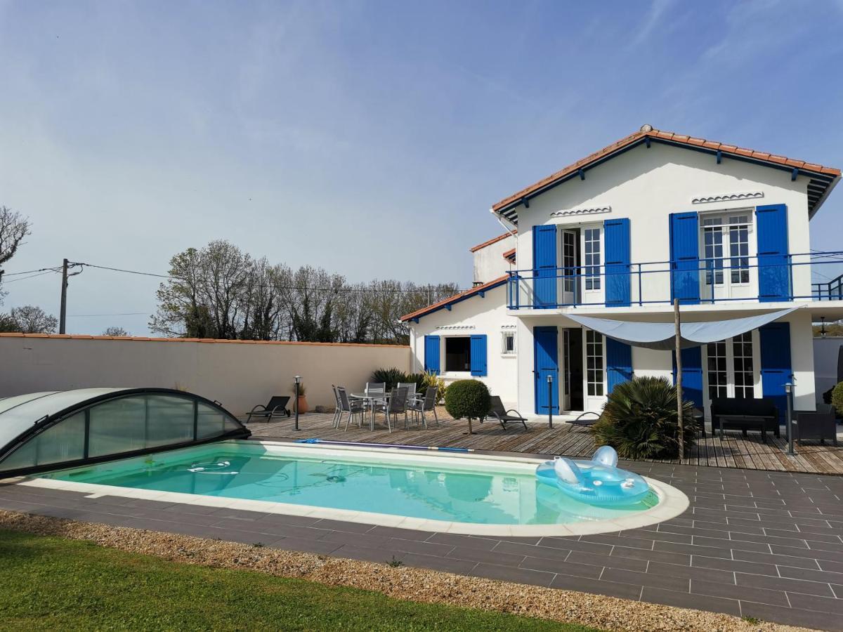 Maison De Campagne Proche Des Plages Saint-Romain-de-Benet Exterior photo